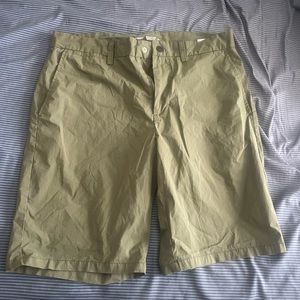 Size 33 old navy short pants